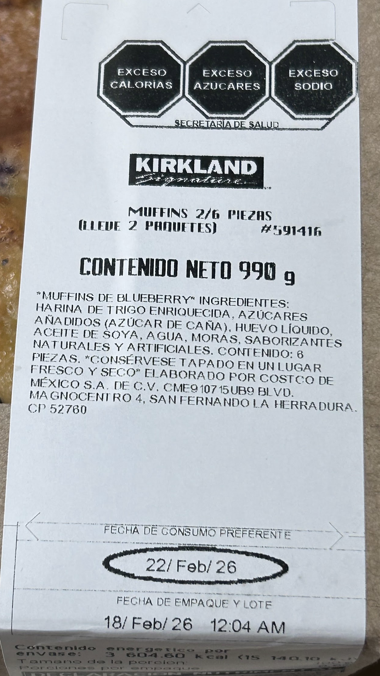 Chocolate muffin label and nutrition facts